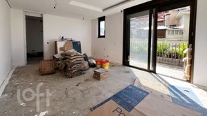 Image 21 - 816859