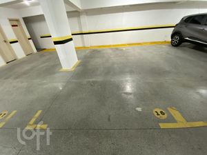 Image 12 - 816877