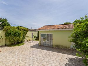 Image 17 - 817025