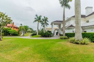Image 4 - 8175