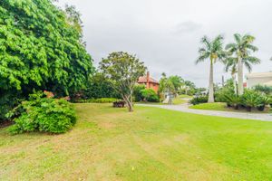 Image 6 - 8175