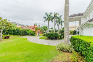 Image 7 - 8175