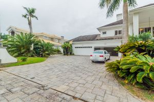 Image 8 - 8175
