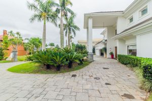 Image 9 - 8175