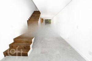 Image 2 - 817540