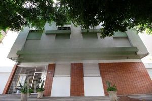 Image 15 - 817599