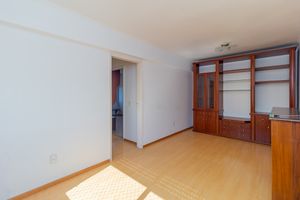 Image 3 - 817608