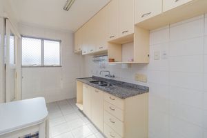 Image 17 - 817608