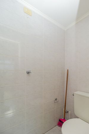 Image 22 - 817608