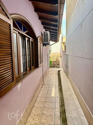Image 12 - 817852