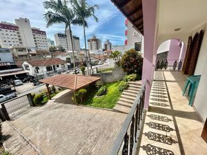Image 15 - 817852