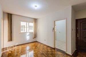Image 1 - 817932