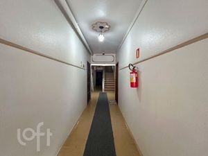 Image 8 - 817932