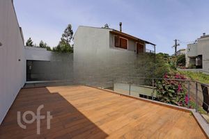 Image 27 - 817942