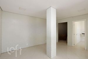 Image 33 - 817942