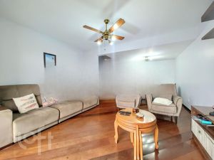Image 6 - 817992