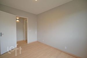 Image 11 - 818016