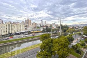 Image 5 - 818016