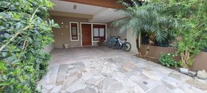 Image 1 - 818162