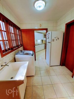 Image 16 - 818163