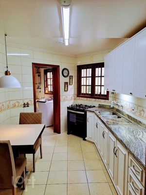 Image 13 - 818163