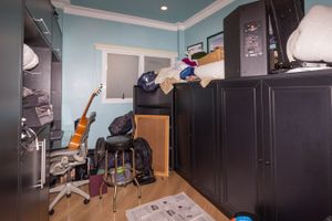 Image 22 - 818214