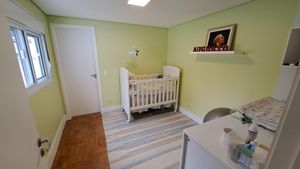 Image 9 - 818218
