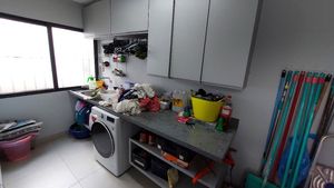 Image 15 - 818218