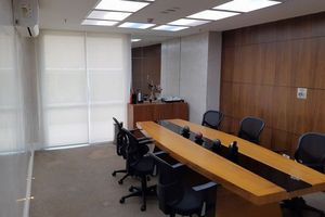 Image 16 - 818312