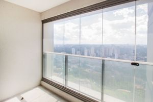 Image 18 - 818395