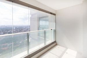 Image 19 - 818395