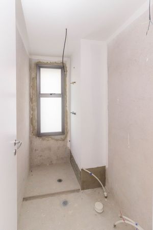 Image 34 - 818395
