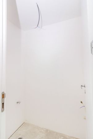 Image 41 - 818395
