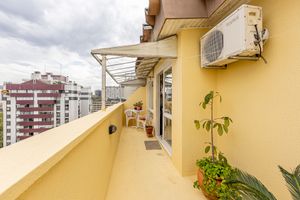 Image 24 - 818451