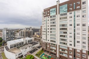 Image 21 - 818451