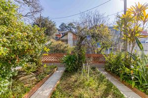 Image 4 - 818722