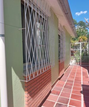 Image 1 - 818722