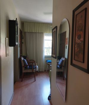 Image 4 - 818722