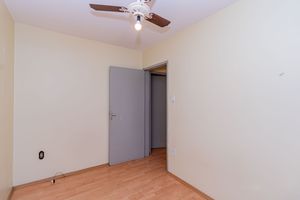 Image 11 - 818722