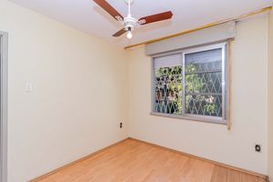 Image 18 - 818722