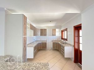 Image 15 - 818725