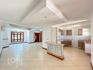 Image 1 - 818725