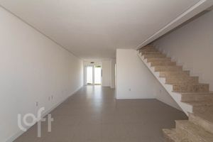 Image 33 - 818730