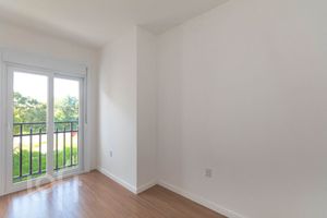 Image 18 - 818730