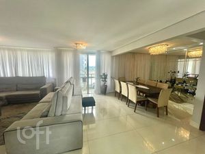 Image 5 - 818772