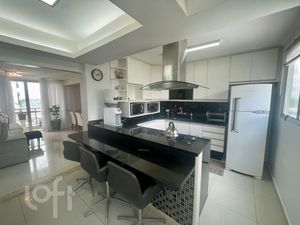 Image 7 - 818772