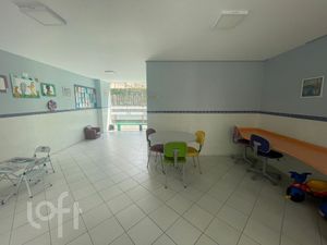 Image 28 - 818772