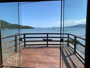 Image 1 - 818789