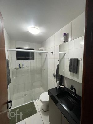Image 9 - 818795