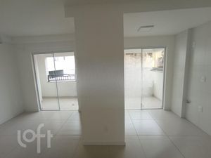 Image 7 - 818803
